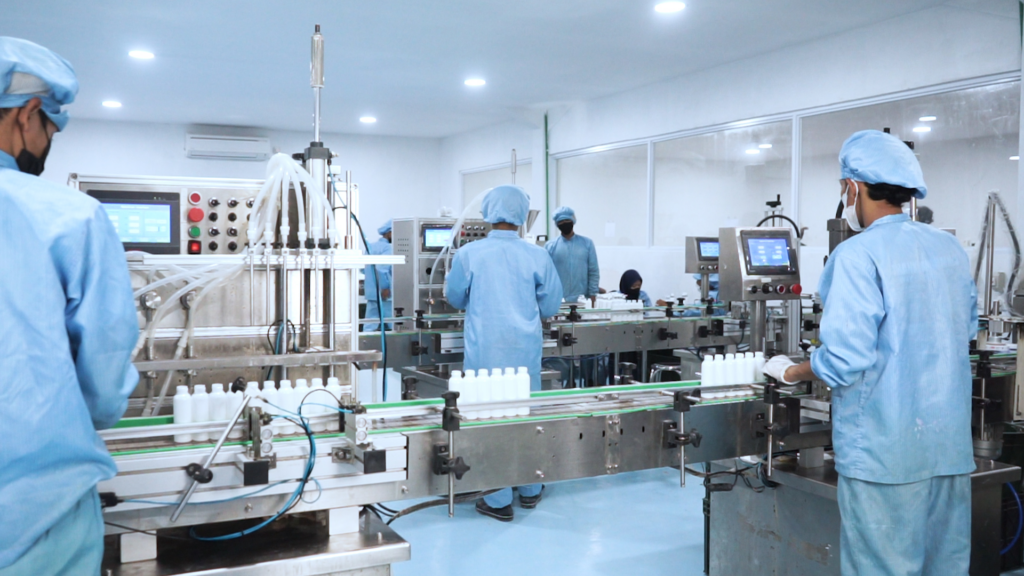Fasilitas manufaktur kontrak industri maklon kosmetik Indonesia